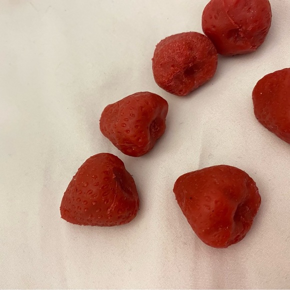 Nasco Replica Fake Faux Food 6 Loose Strawberries Strawberry Realistic Fresh Lot - Picture 4 of 7